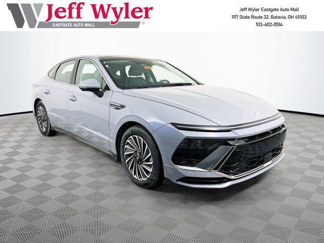 new 2025 Hyundai Sonata Hybrid car, priced at $38,825