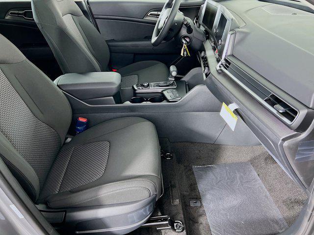 new 2025 Kia Sportage car, priced at $28,625