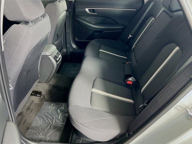 new 2025 Hyundai Sonata Hybrid car, priced at $32,637