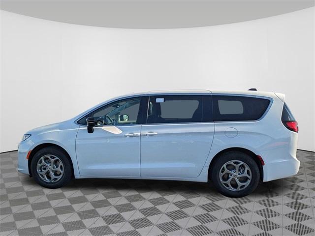 new 2024 Chrysler Pacifica car, priced at $51,087