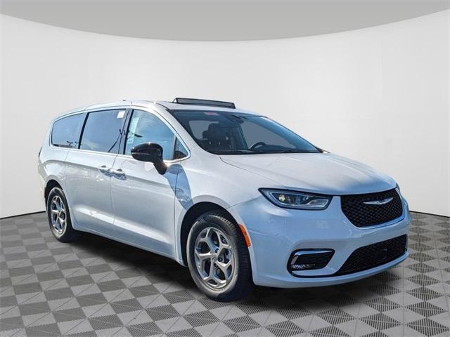 new 2024 Chrysler Pacifica car, priced at $51,087