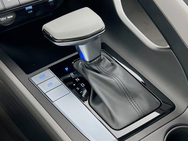 new 2025 Hyundai Elantra car, priced at $23,444
