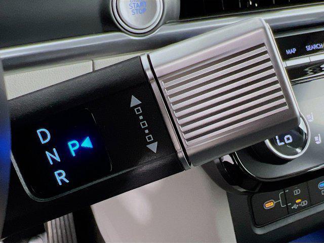 new 2025 Hyundai TUCSON Hybrid car, priced at $42,432