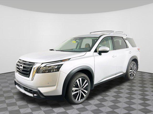 new 2025 Nissan Pathfinder car, priced at $49,423