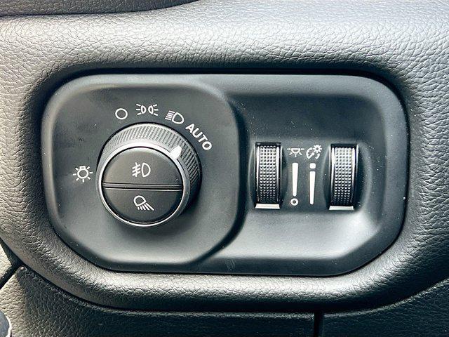 new 2025 Ram 1500 car, priced at $70,278