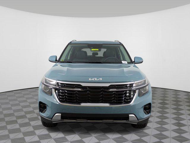 new 2025 Kia Seltos car, priced at $29,542