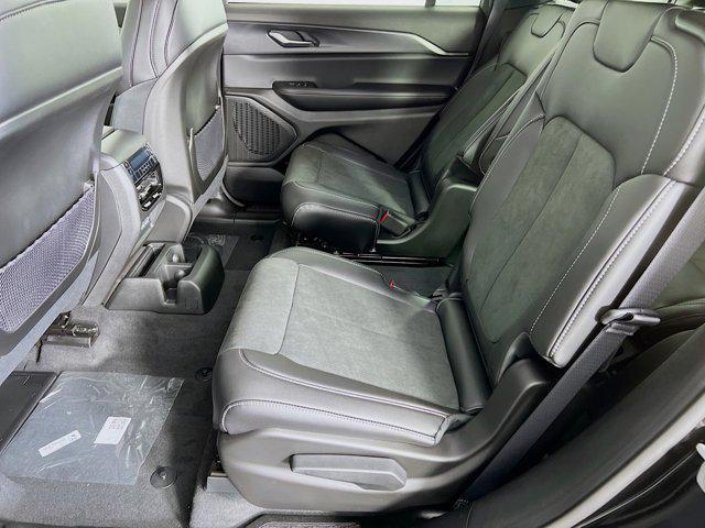 new 2025 Jeep Grand Cherokee L car, priced at $45,067
