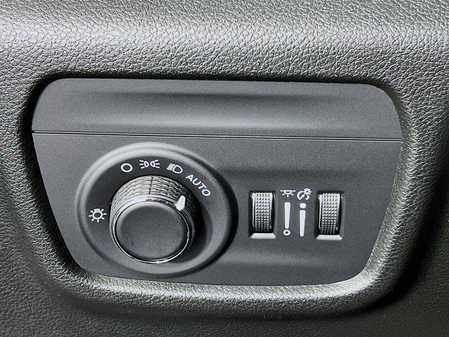 new 2025 Jeep Grand Cherokee L car, priced at $45,067