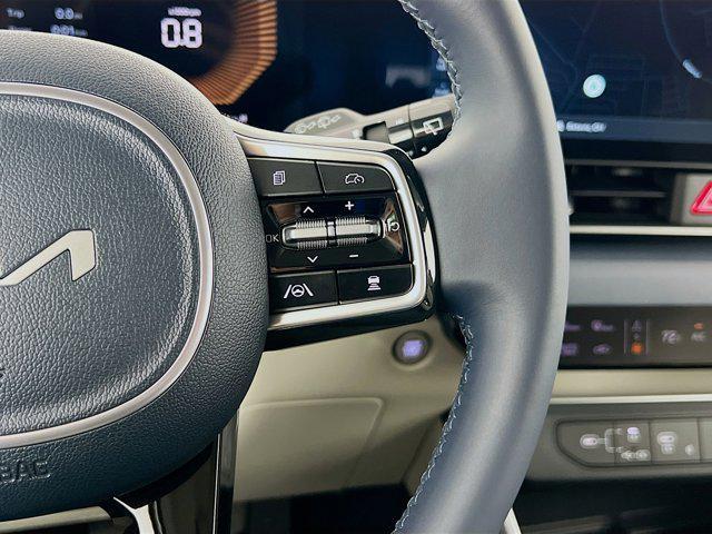new 2025 Kia Carnival car, priced at $40,594