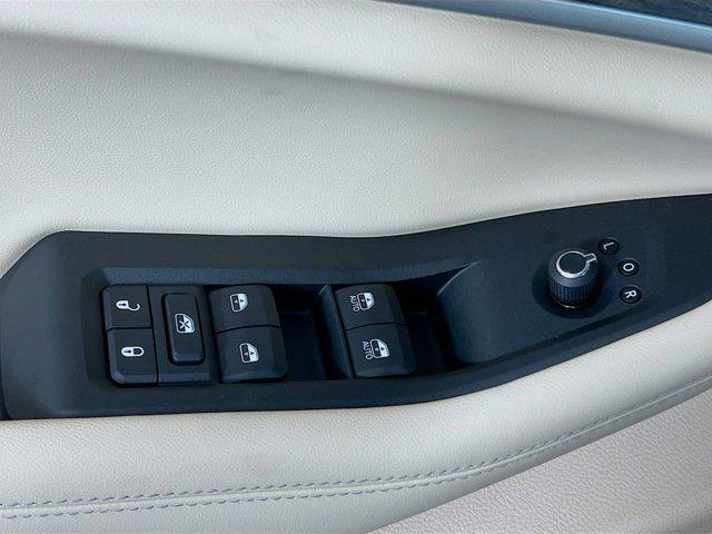 new 2025 Jeep Grand Cherokee car, priced at $44,292