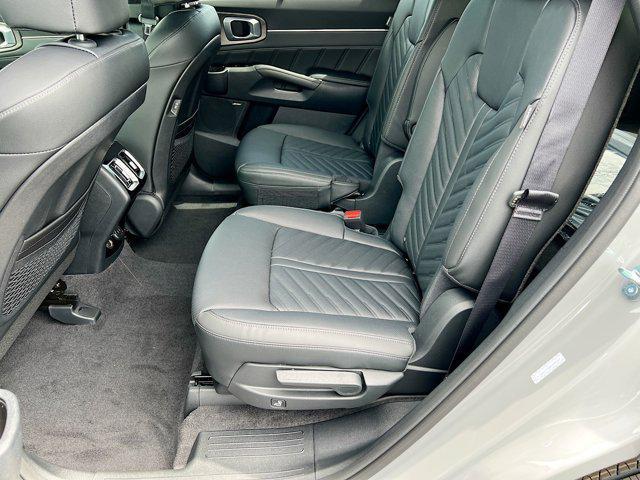 new 2025 Kia Sorento car, priced at $45,642