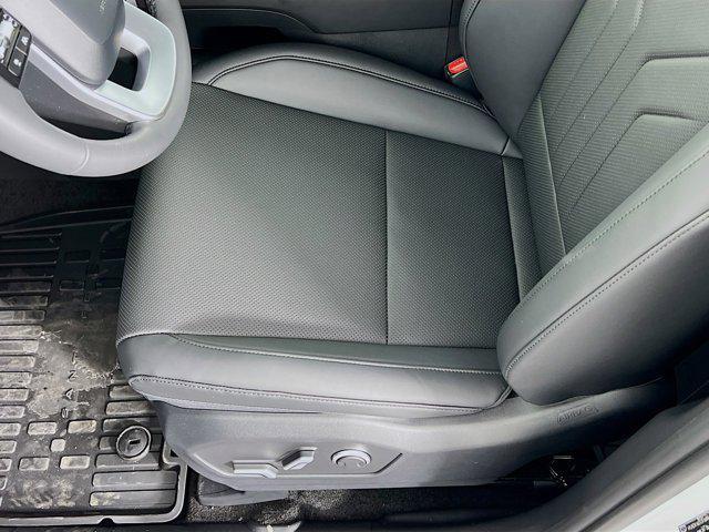 new 2025 Hyundai Santa Fe car, priced at $40,133