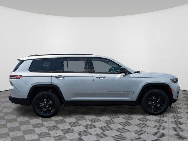 new 2024 Jeep Grand Cherokee L car, priced at $42,096