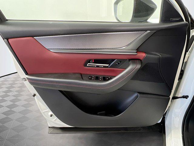 new 2025 Mazda CX-70 PHEV car, priced at $58,025