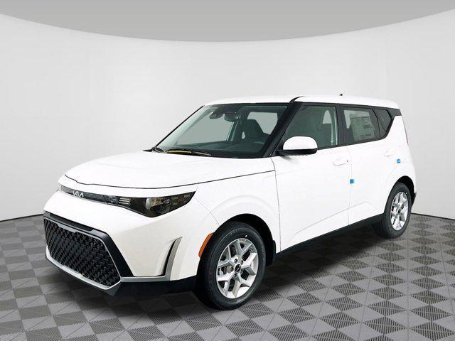 new 2025 Kia Soul car, priced at $22,537