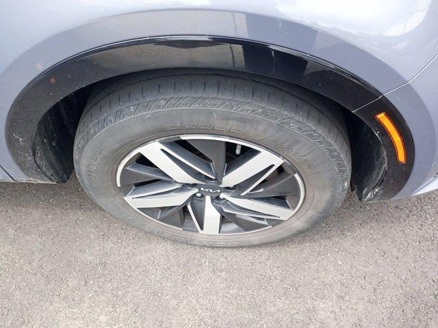 used 2022 Kia Sorento car, priced at $27,251