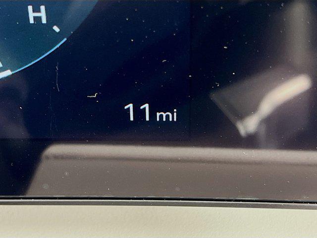 new 2026 Hyundai TUCSON Hybrid car, priced at $43,693