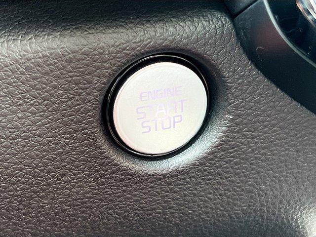 new 2025 Kia Carnival car, priced at $45,416