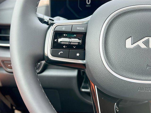 new 2025 Kia Carnival car, priced at $45,416