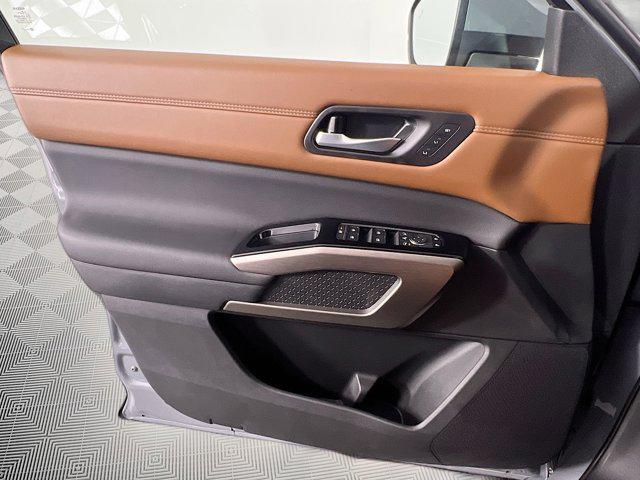 new 2025 Nissan Pathfinder car, priced at $50,245