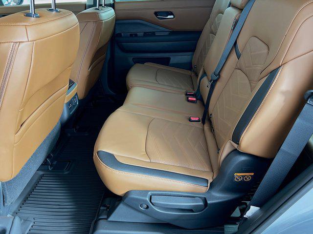 new 2025 Nissan Pathfinder car, priced at $50,245