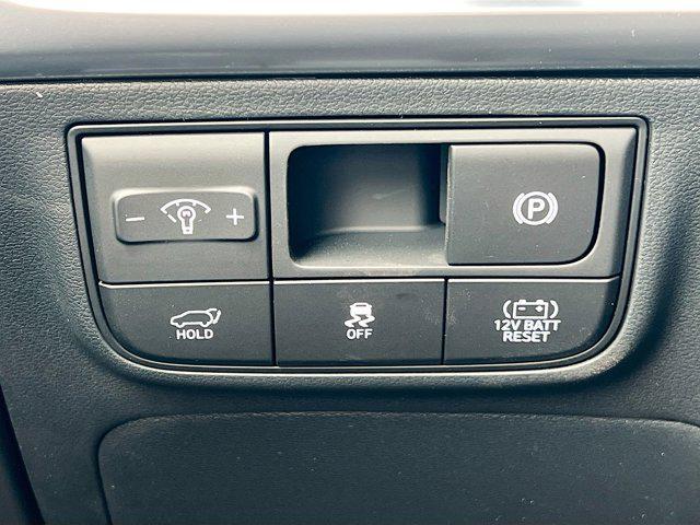 new 2025 Hyundai TUCSON Hybrid car, priced at $42,068