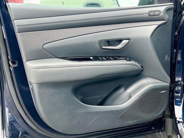 new 2025 Hyundai TUCSON Hybrid car, priced at $42,068