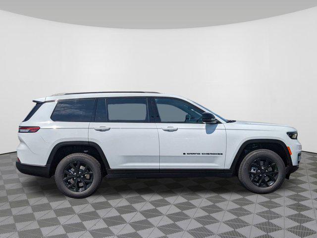 new 2024 Jeep Grand Cherokee L car, priced at $44,981