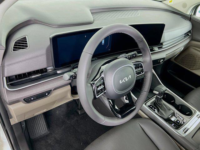 new 2025 Kia Carnival car, priced at $45,031