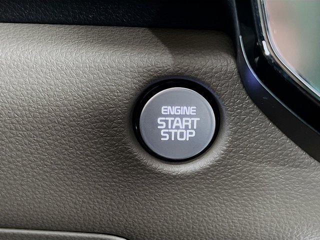 new 2025 Kia Carnival car, priced at $45,031