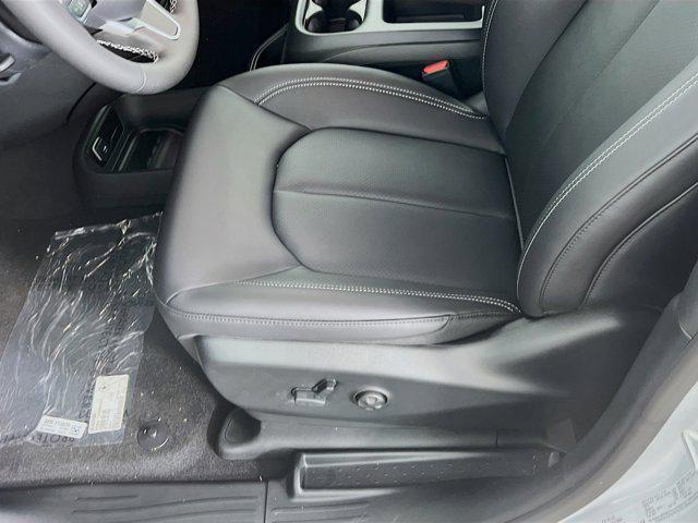 new 2026 Chrysler Pacifica car, priced at $42,302
