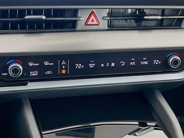 new 2025 Kia Sportage Hybrid car, priced at $34,210