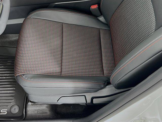 new 2025 Nissan Kicks car, priced at $29,216