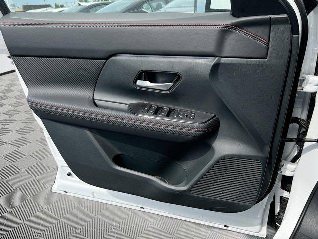 new 2025 Nissan Kicks car, priced at $27,808