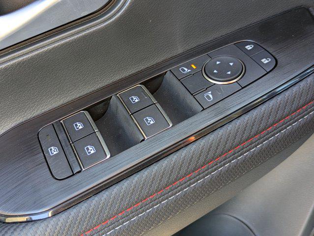 new 2025 Nissan Kicks car, priced at $27,808