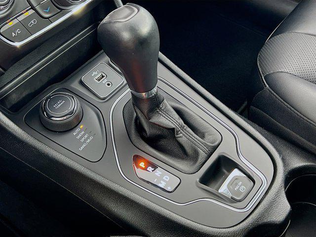 used 2022 Jeep Cherokee car, priced at $24,795