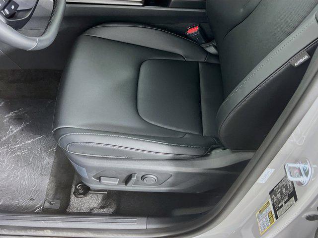 new 2026 Kia Sportage Hybrid car, priced at $34,077
