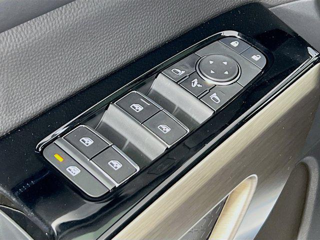 new 2025 Nissan Pathfinder car, priced at $51,386