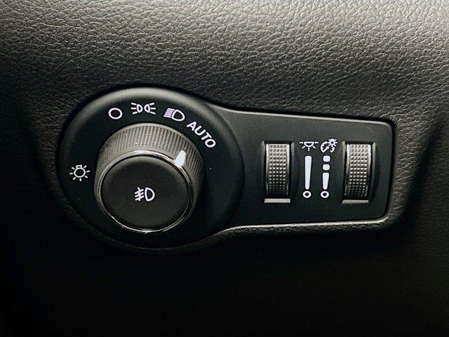 new 2025 Jeep Compass car, priced at $27,198
