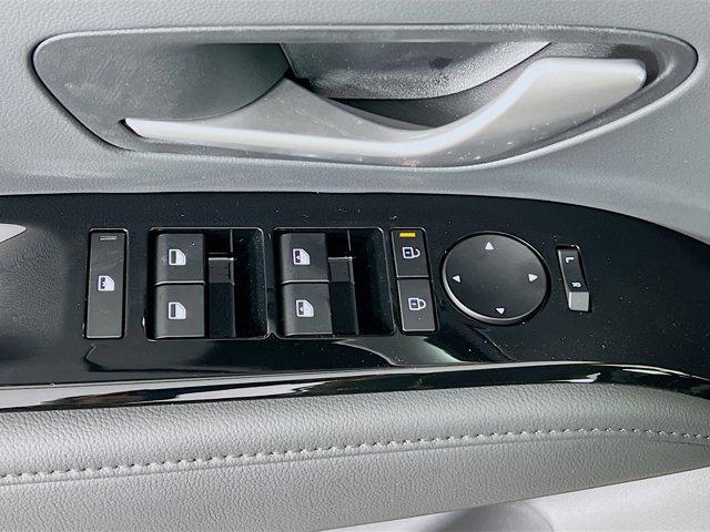 new 2025 Hyundai TUCSON Hybrid car, priced at $42,520
