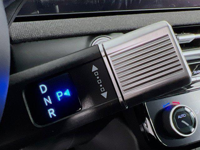 new 2025 Hyundai TUCSON Hybrid car, priced at $42,554