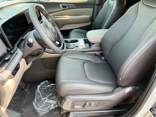 new 2025 Kia Carnival car, priced at $44,960