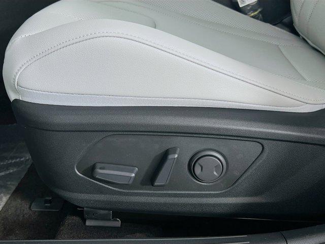new 2025 Hyundai Elantra car, priced at $27,851