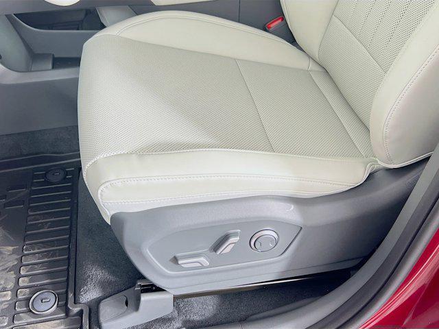 new 2025 Hyundai Santa Fe car, priced at $39,929