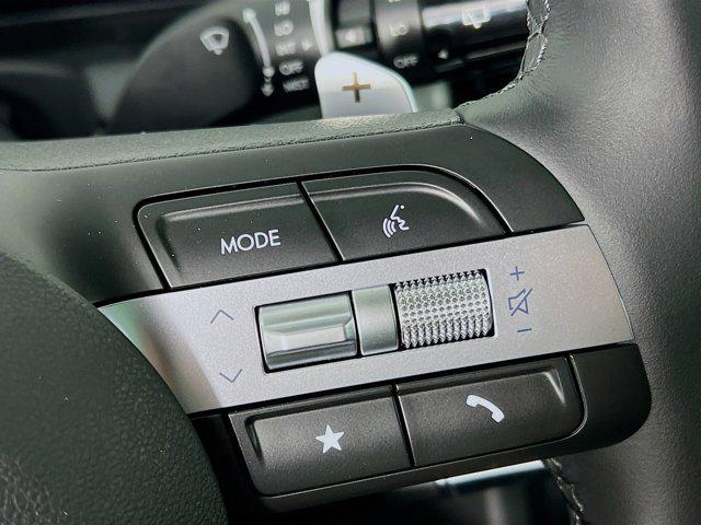 new 2025 Hyundai TUCSON Hybrid car, priced at $37,639