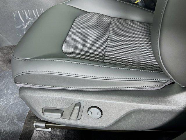 new 2025 Kia Niro car, priced at $29,720