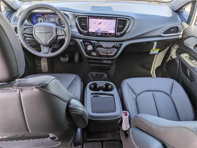 new 2024 Chrysler Pacifica car, priced at $42,315