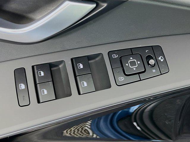 new 2025 Kia Niro car, priced at $31,977