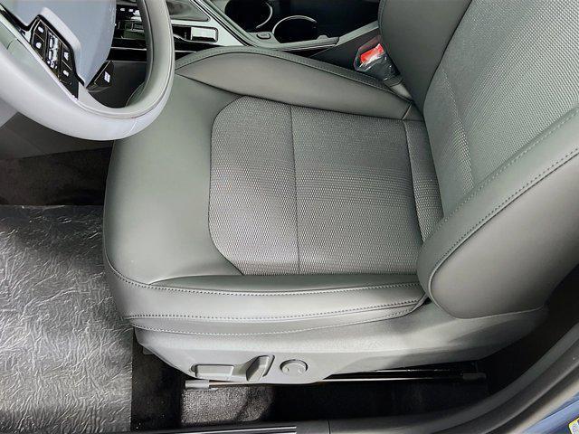 new 2025 Kia Niro car, priced at $31,977