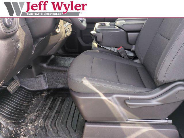 new 2025 Chevrolet Silverado 2500 car, priced at $46,869